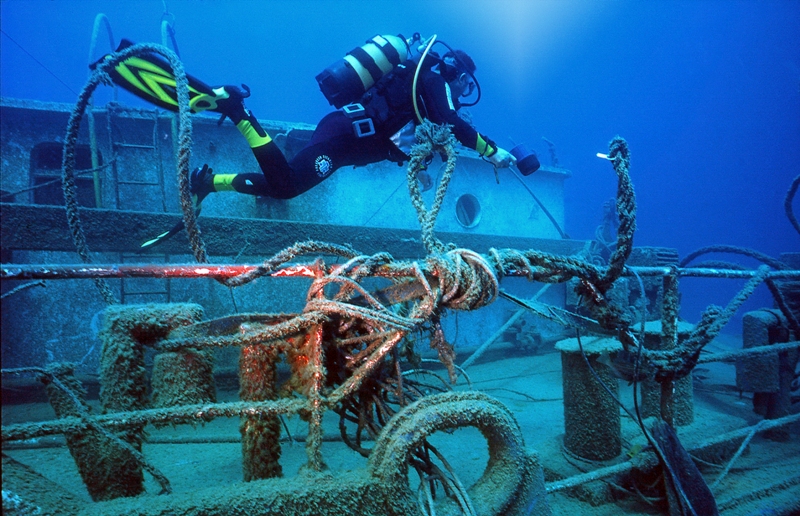 Kalkan Holidays - Scuba Diving in wreck, Kalkan