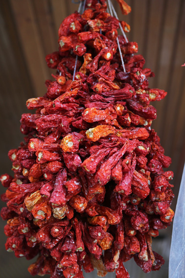 Dried red peppers